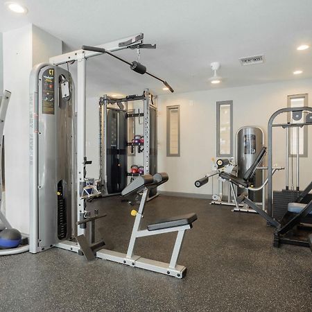 Upstay - Condo With Pool Gym Games And Bbq 오스틴 외부 사진